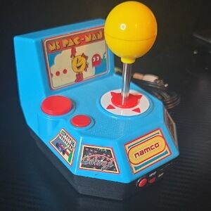 Vintage Ms. Pac-Man 5-in-1 Plug & Play TV Game (2004)